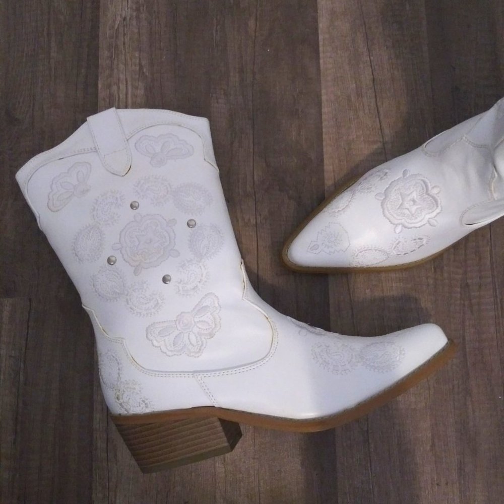 New SODA Maggie Cowboy Cowgirl Boots 7.5